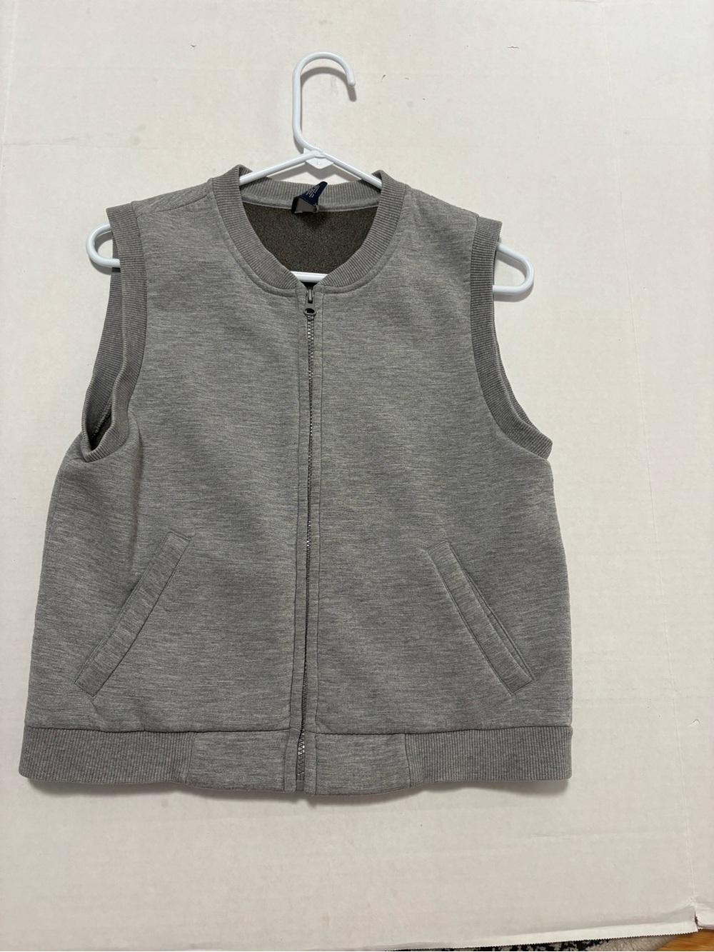 GAP Gray Sleeveless Zip Front Vest